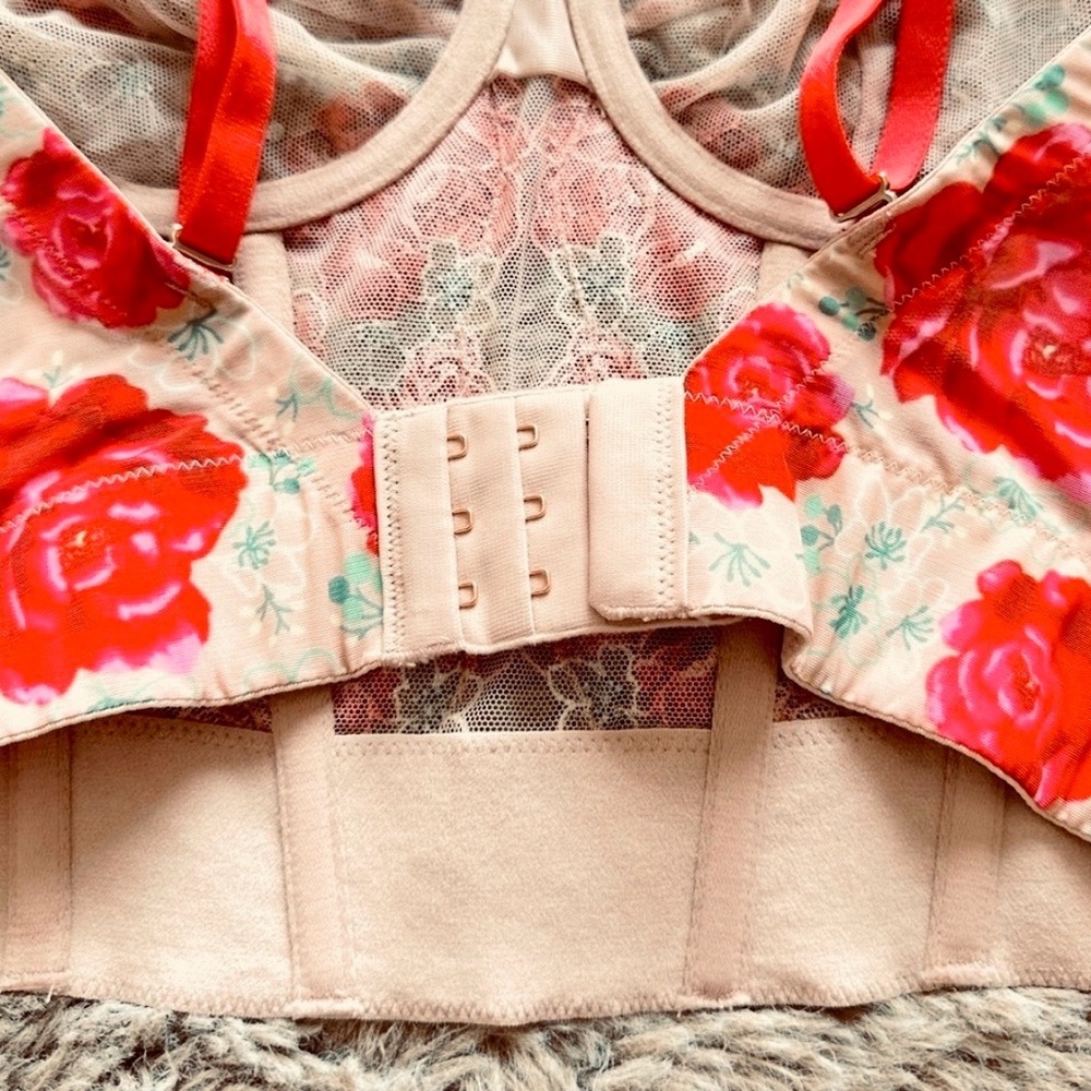 VICTORIA’S SECRET CORSET NWT - Picture 6 of 6
